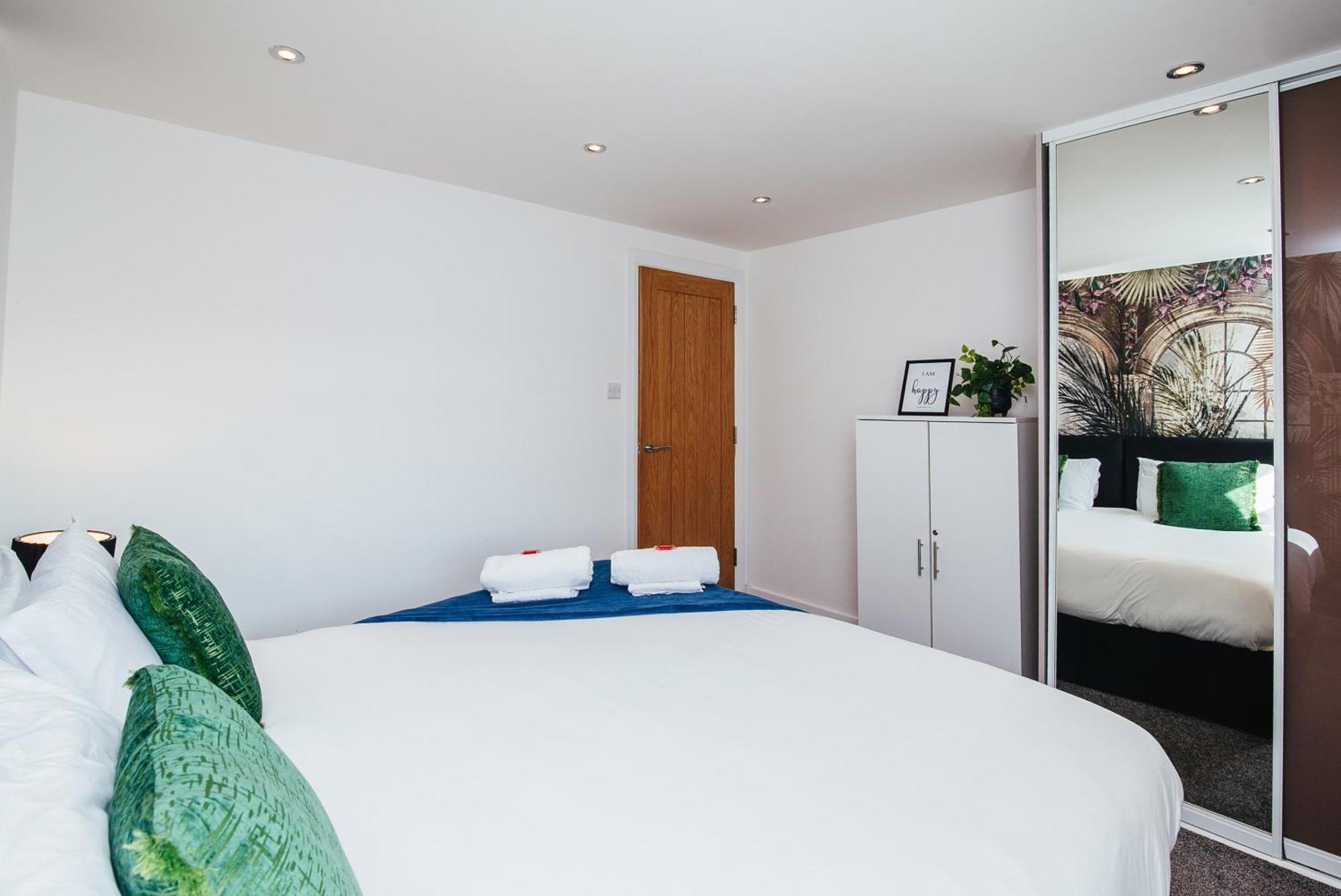 Town Centre Penthouse - Near Airport & Train Station Luton (Bedfordshire)