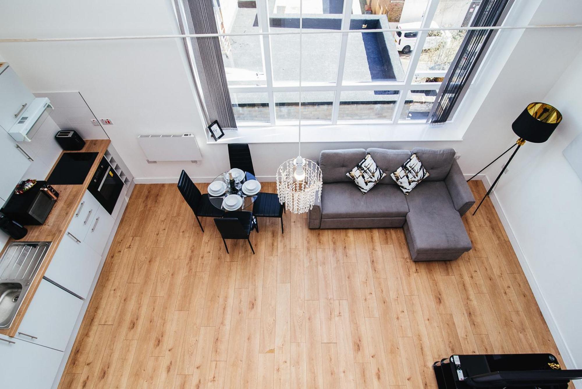 Town Centre Penthouse - Near Airport & Train Station Luton (Bedfordshire)