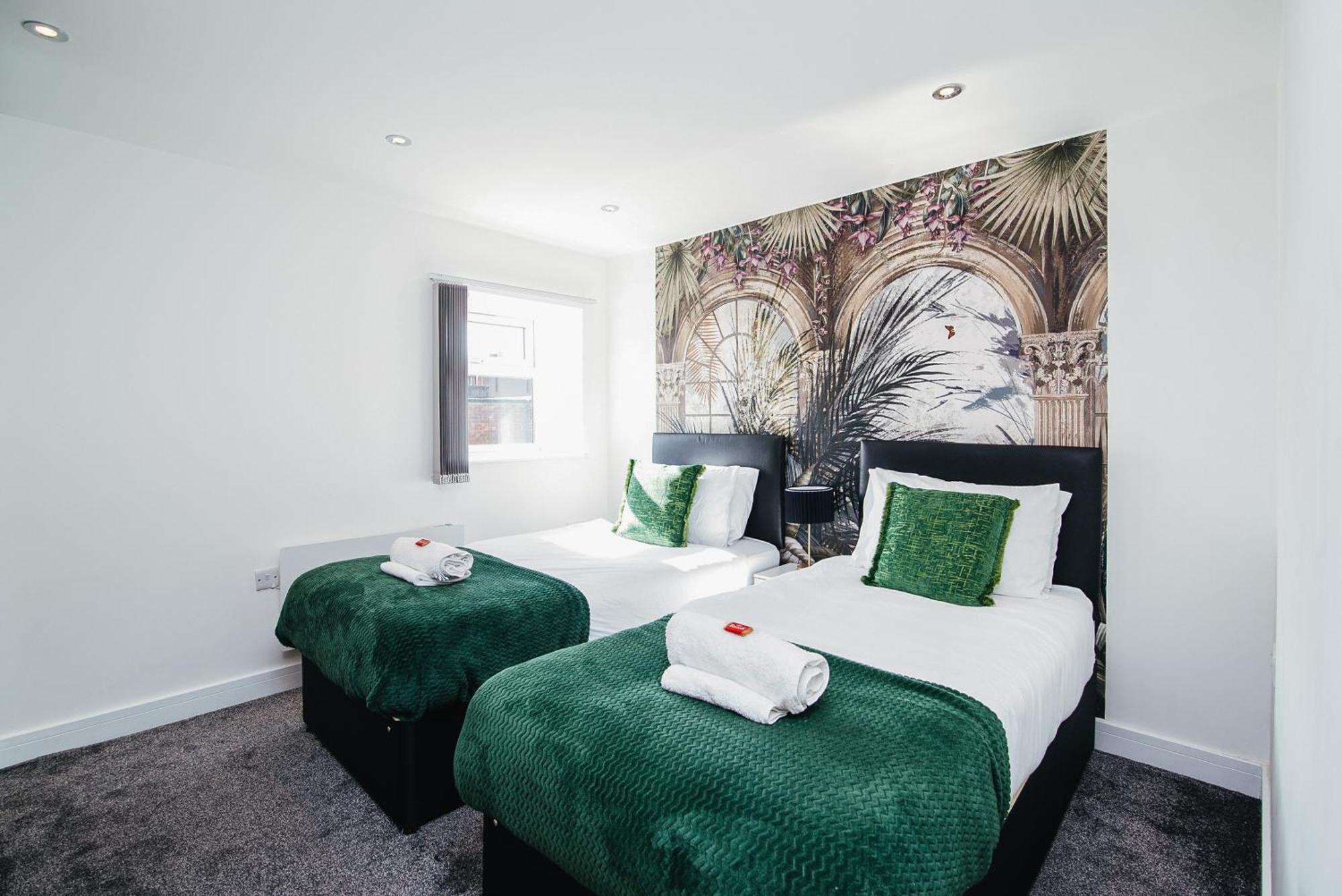 Town Centre Penthouse - Near Airport & Train Station Luton (Bedfordshire)