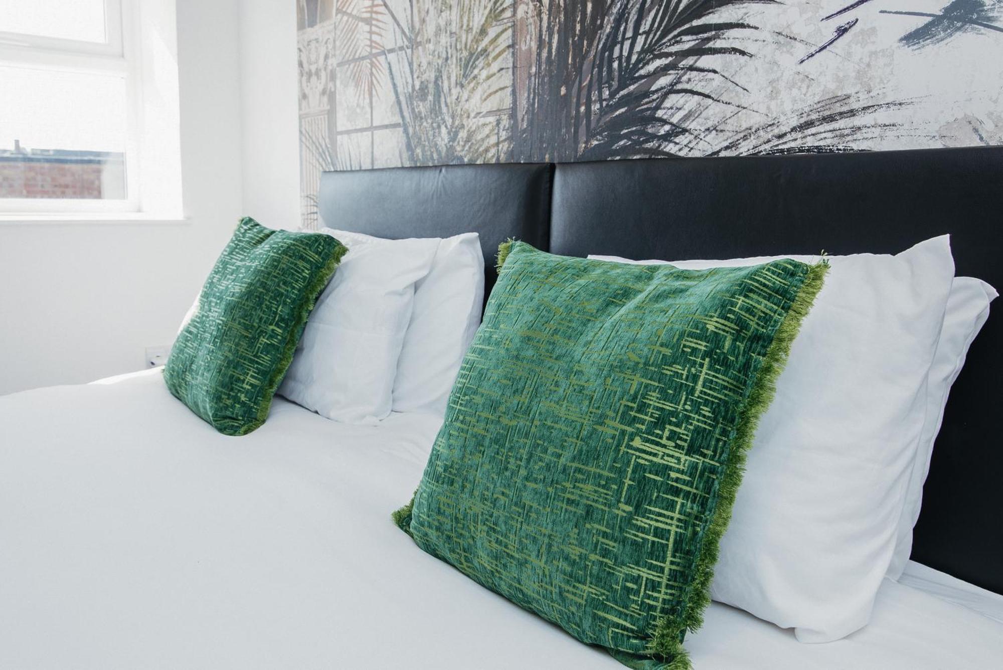 Town Centre Penthouse - Near Airport & Train Station * Luton (Bedfordshire)