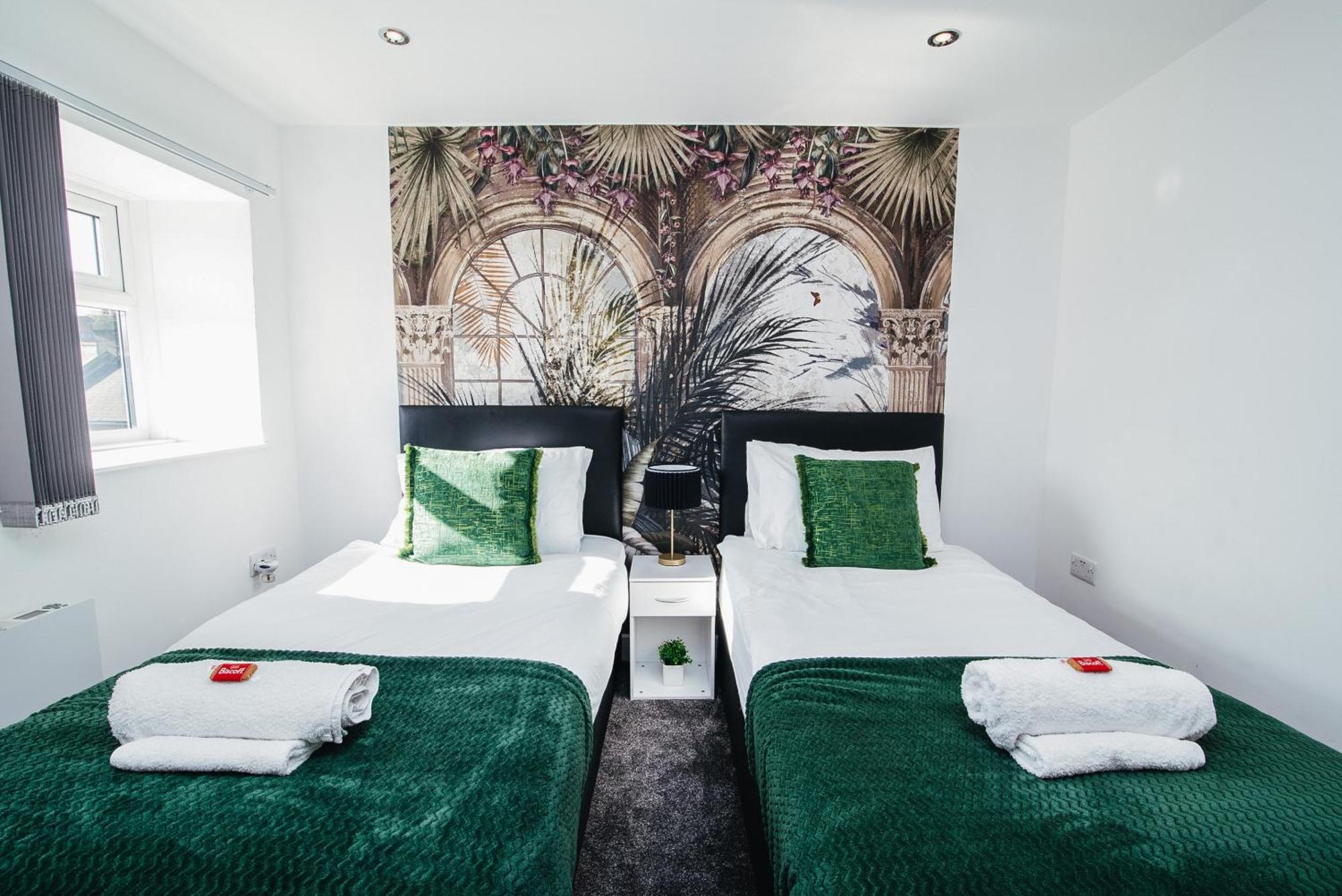 Town Centre Penthouse - Near Airport & Train Station Luton (Bedfordshire)