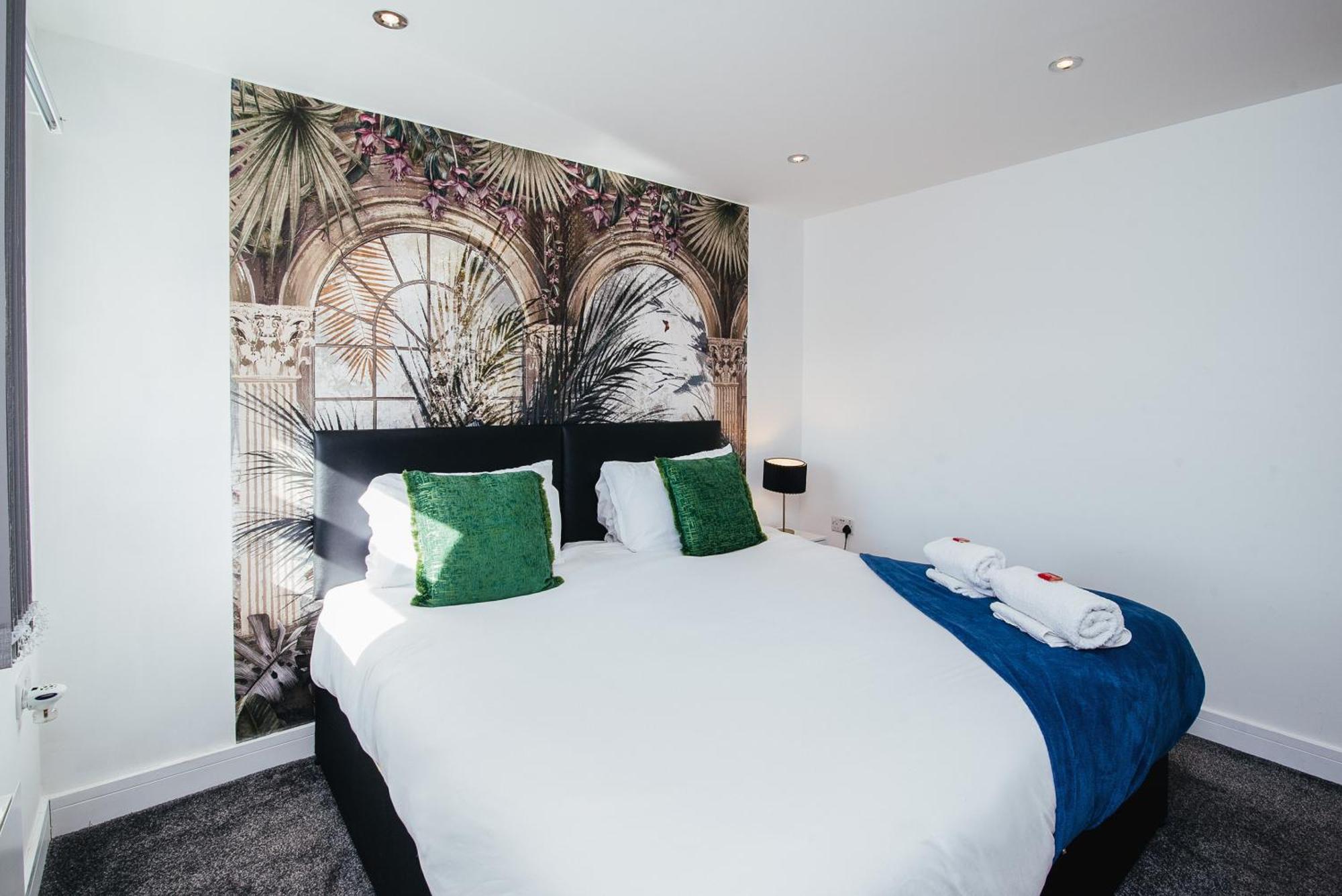 Town Centre Penthouse - Near Airport & Train Station Luton (Bedfordshire)