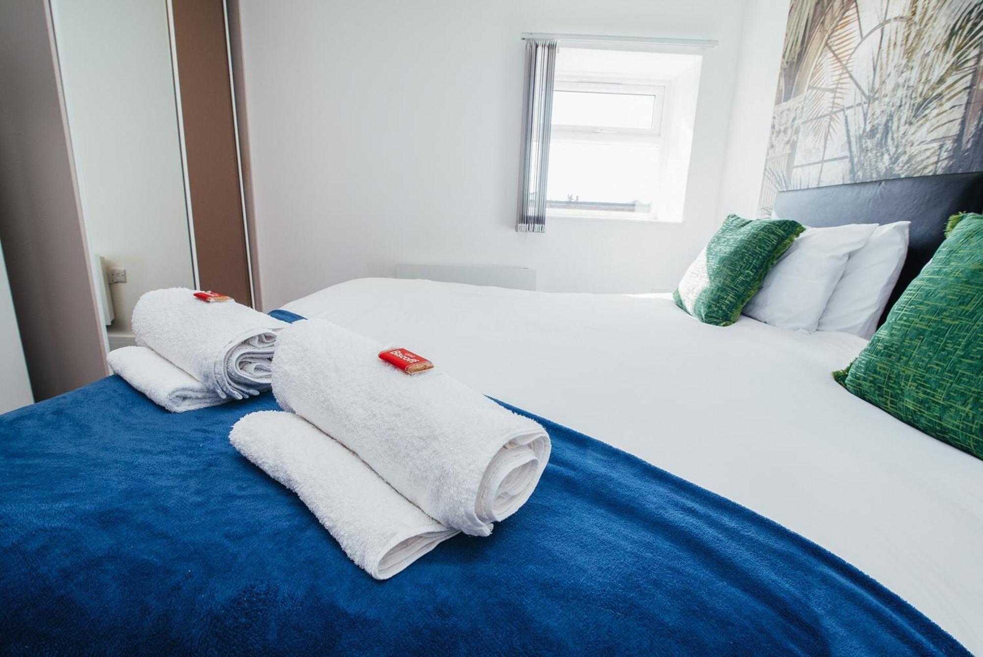Town Centre Penthouse - Near Airport & Train Station * Luton (Bedfordshire)